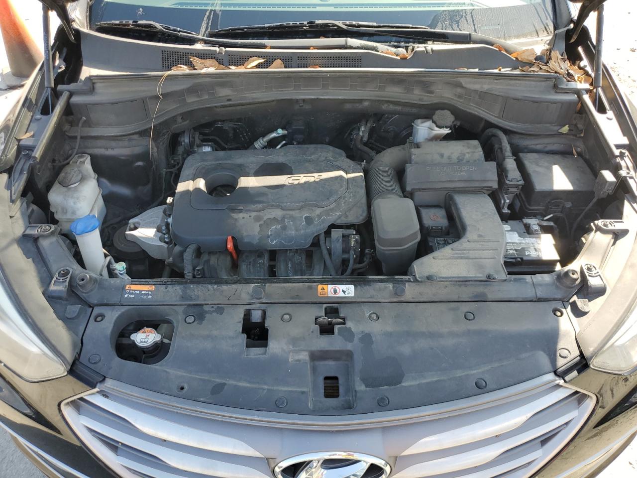 2017 Hyundai Santa Fe VIN 5NMZU3LB2HH041896 Copart auction photo, mechanical / minor dent/scratches damage thumbnail 12