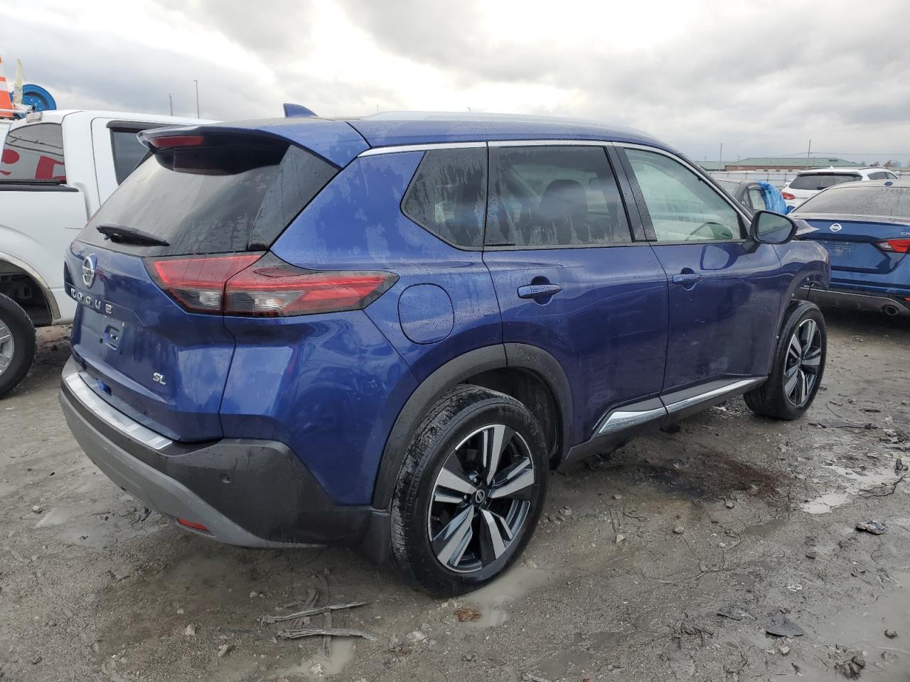 2021 Nissan Rogue VIN 5N1AT3CA2MC815981 Copart auction photo, front end damage thumbnail 3