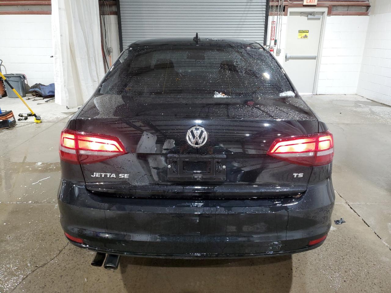 2017 Volkswagen Jetta VIN 3VWDB7AJ2HM400675 Copart auction photo, front end damage thumbnail 6