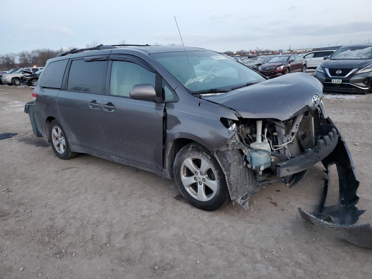 2011 Toyota Sienna VIN 5TDKK3DC8BS063047 Copart auction photo, front end damage thumbnail 4