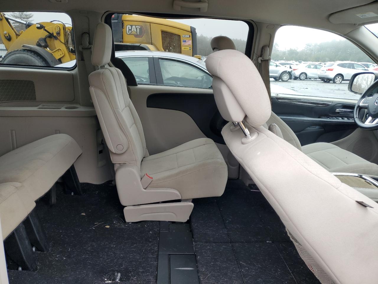 2011 Dodge Caravan VIN 2D4RN5DG7BR606131 Copart auction photo, side / minor dent/scratches damage thumbnail 11