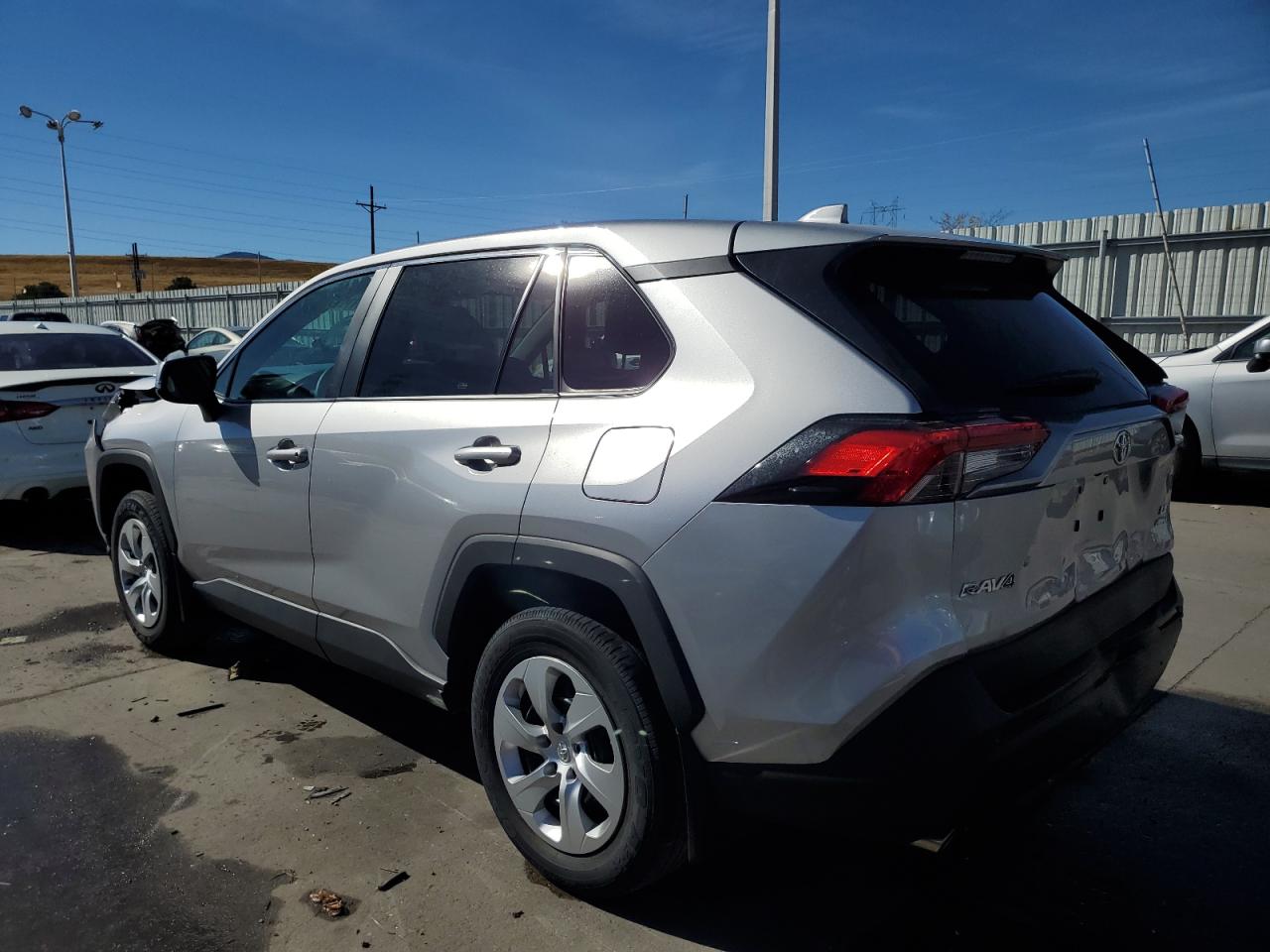 2022 Toyota RAV 4 VIN 2T3G1RFV3NC308142 Copart auction photo, front end / rear end damage thumbnail 2