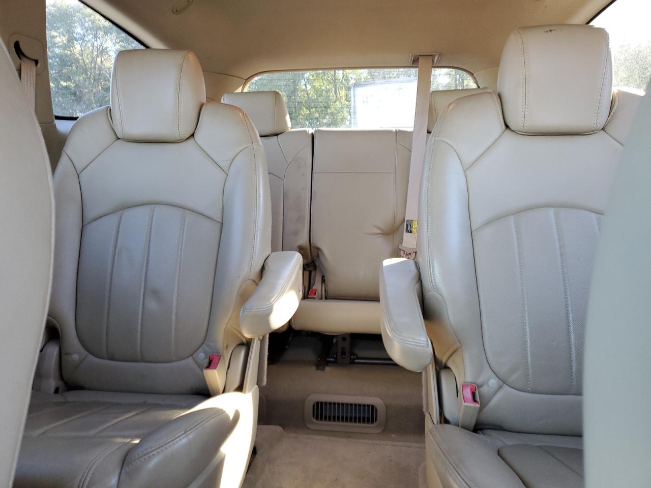 2010 Buick Enclave VIN 5GALRBED1AJ101393 Copart auction photo, minor dent/scratches damage thumbnail 10