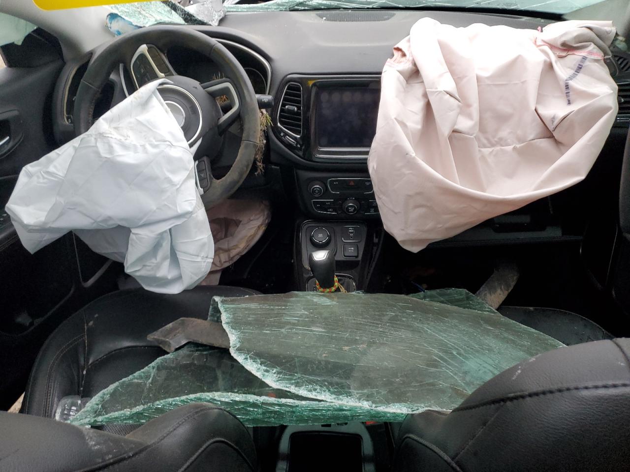 2019 Jeep Compass VIN 3C4NJDCB8KT672479 Copart auction photo, rollover damage thumbnail 8