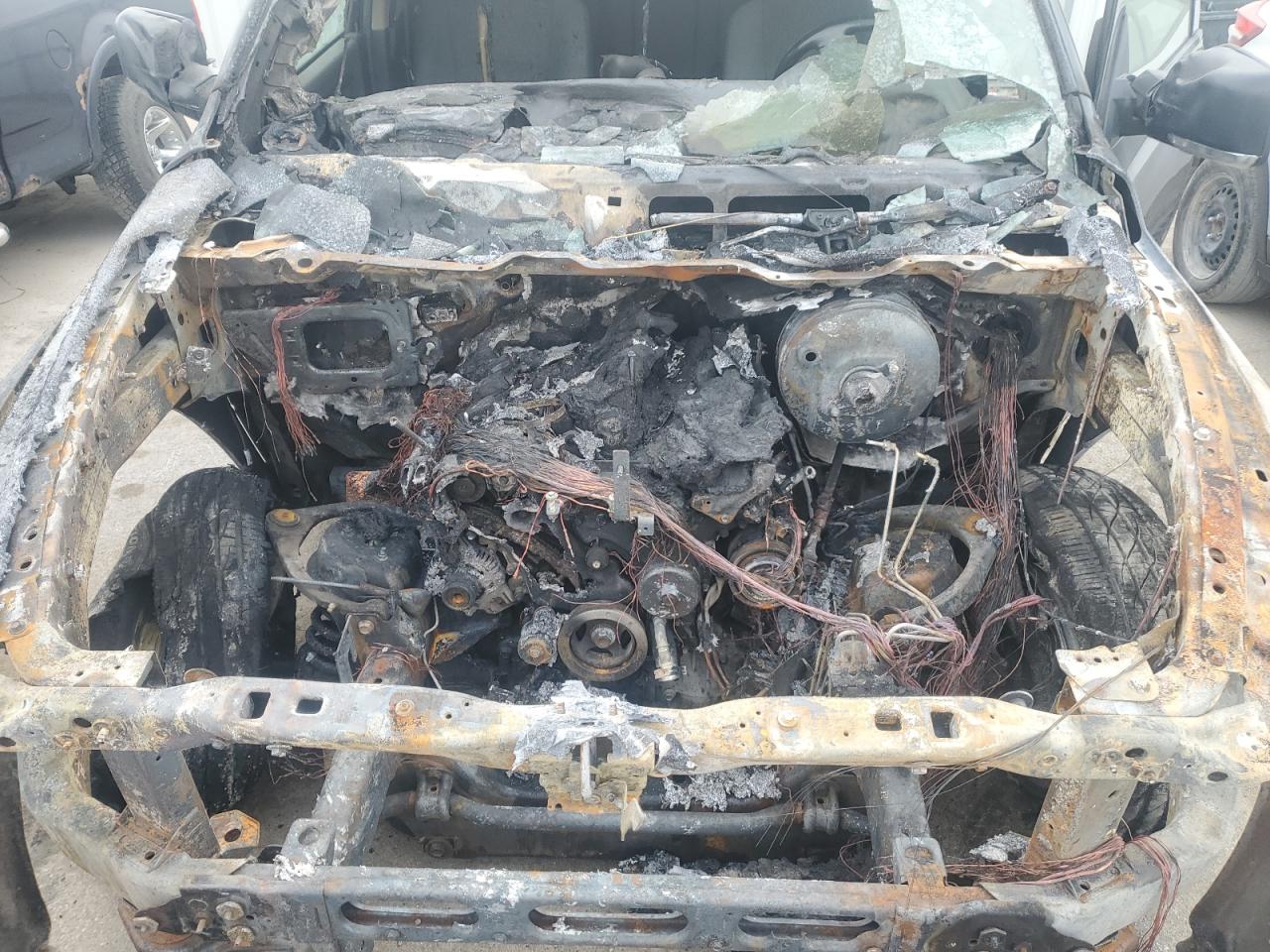 2016 RAM 1500 VIN 1C6RR7LG4GS255089 Copart auction photo, burn - engine / burn damage thumbnail 11