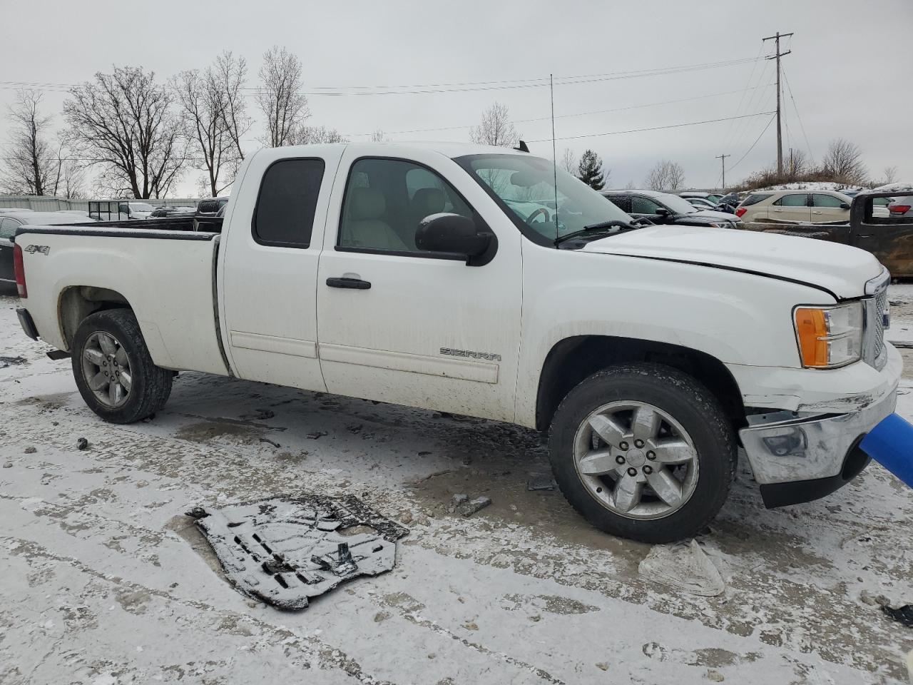 2011 GMC Sierra VIN 1GTR2VE39BZ331529 Copart auction photo, front end / rear end damage thumbnail 4