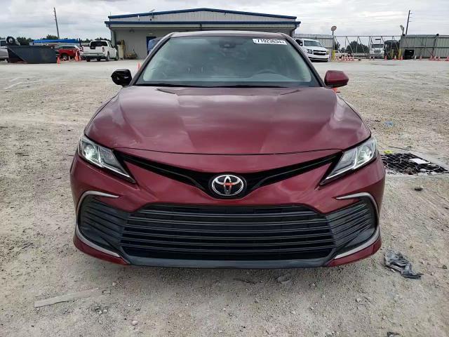 2021 Toyota Camry VIN 4T1C11AKXMU598351 Copart auction photo, side / minor dent/scratches damage thumbnail 10