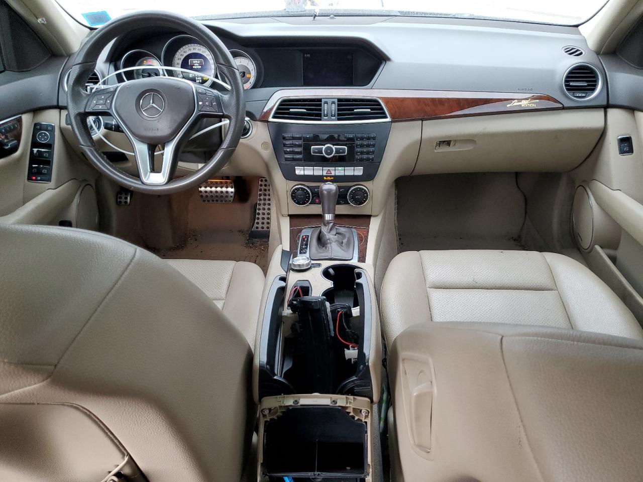 2014 Mercedes-Benz C-klasse VIN WDDGF8ABXER307745 Copart auction photo, side / front end damage thumbnail 8