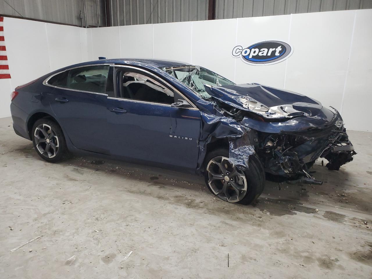 2022 Chevrolet Malibu VIN 1G1ZD5ST1NF180022 Copart auction photo, front end / side damage thumbnail 4