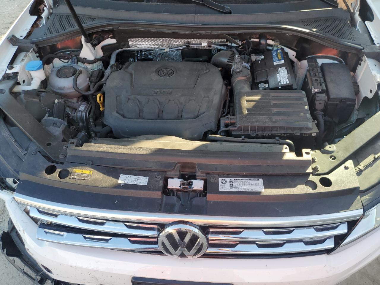 2019 Volkswagen Tiguan VIN 3VV3B7AXXKM157712 Copart auction photo, front end / minor dent/scratches damage thumbnail 13