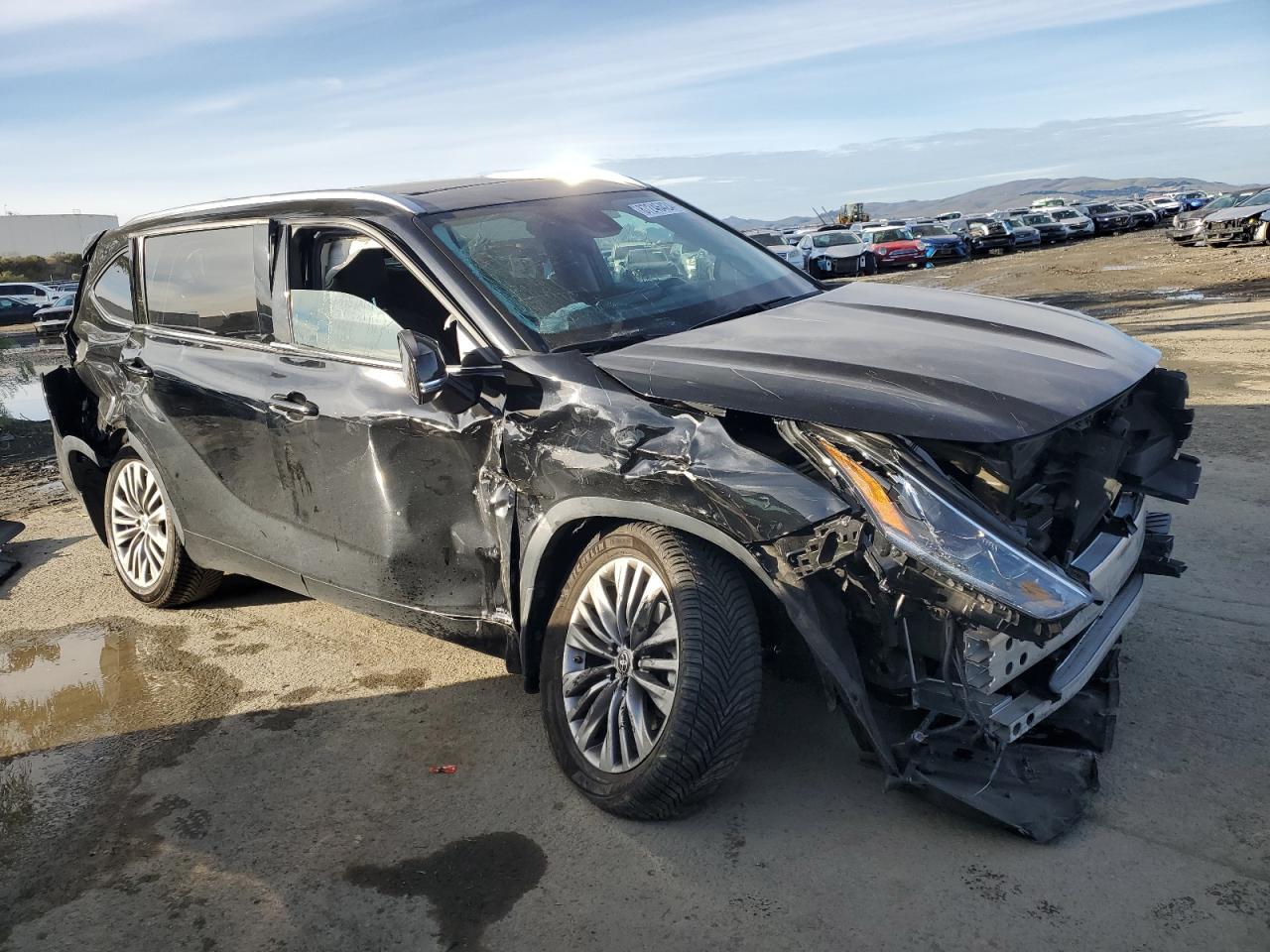 2022 Toyota Highlander VIN 5TDEBRCH9NS082773 Copart auction photo, all over damage thumbnail 4