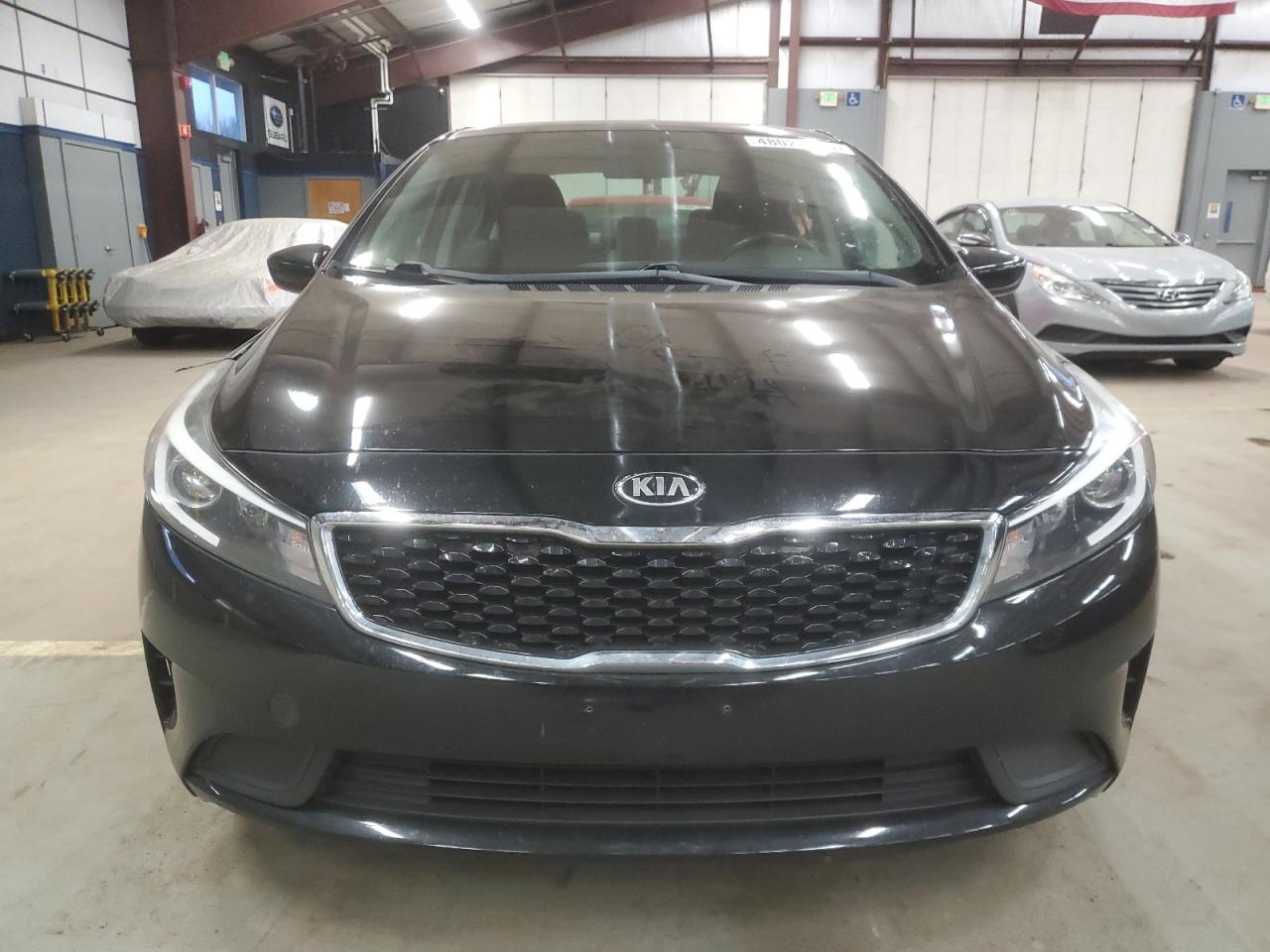 2017 KIA Forte VIN 3KPFL4A75HE141122 Copart auction photo, minor dent/scratches damage thumbnail 5