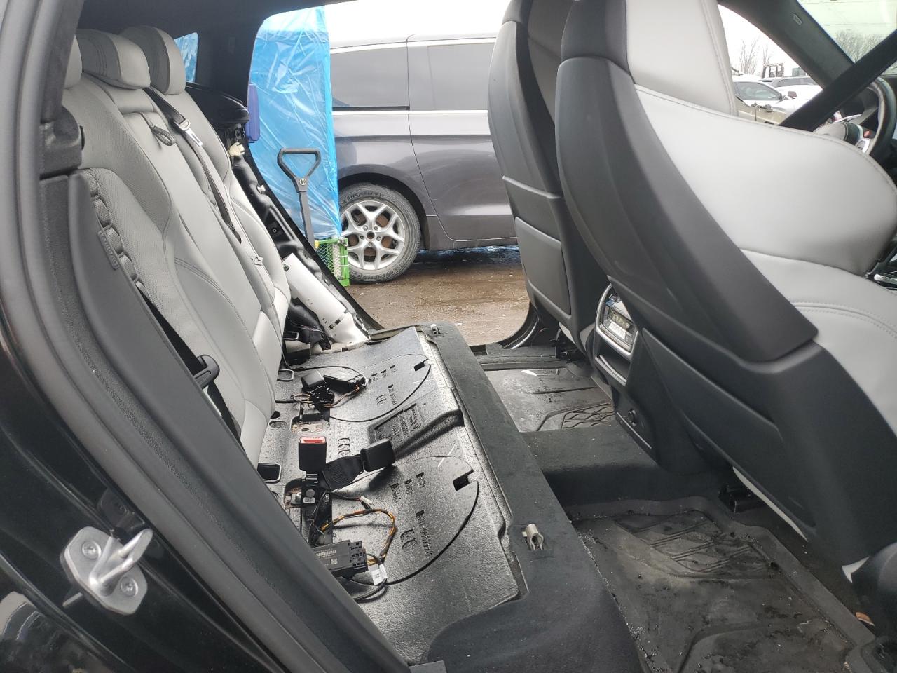 2021 BMW X6 VIN 5YMCY0C00M9F55320 Copart auction photo, side / front end damage thumbnail 11