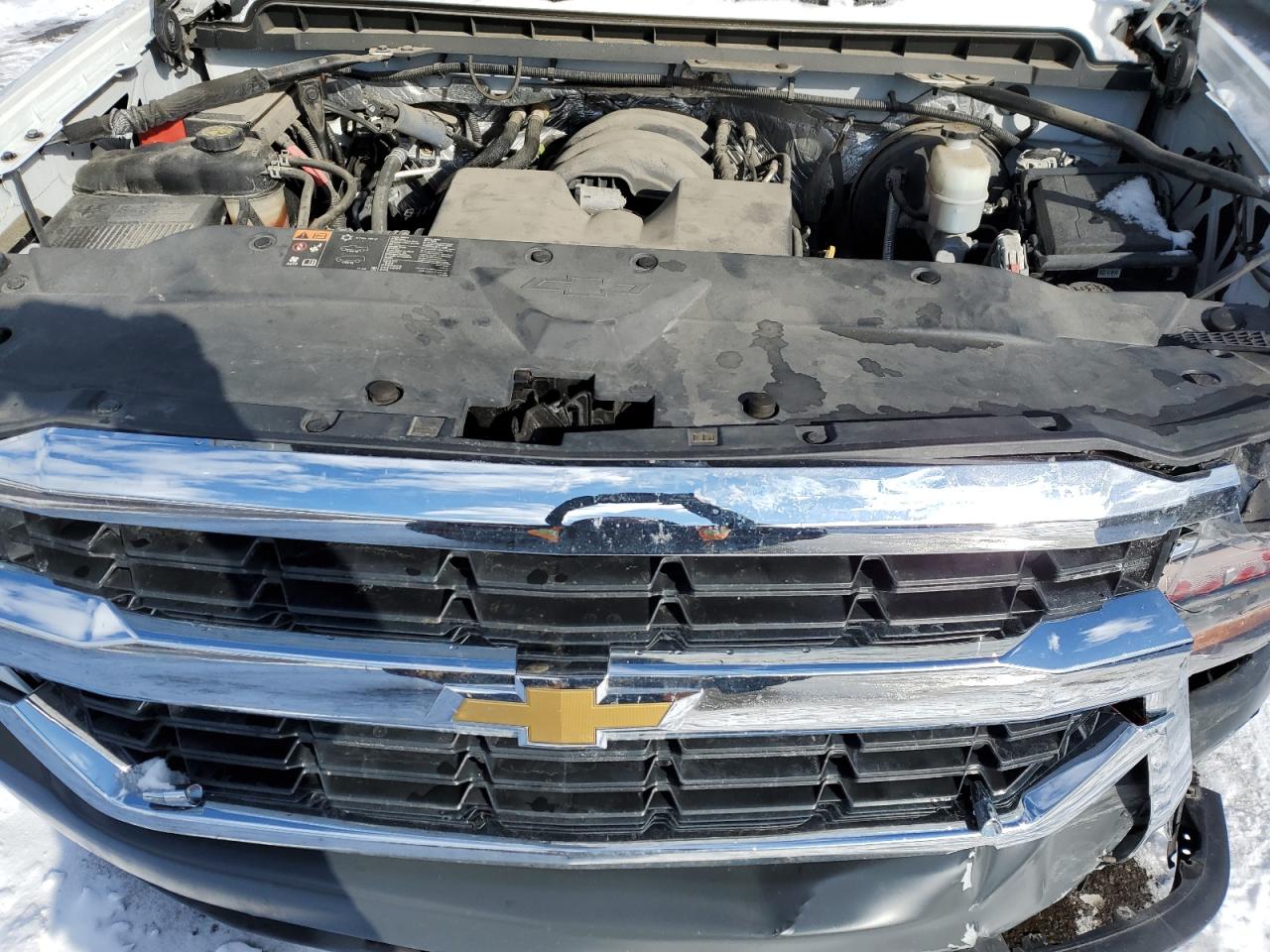 2016 Chevrolet Silverado VIN 1GCNKNEH2GZ123705 Copart auction photo, front end / minor dent/scratches damage thumbnail 11