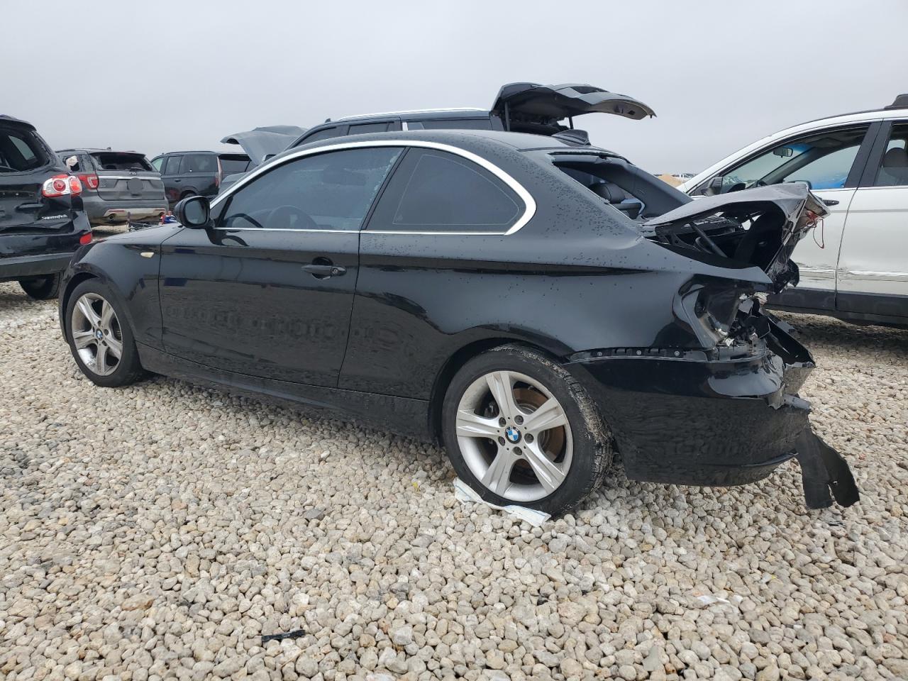 2012 BMW 1er VIN WBAUP7C56CVP24101 Copart auction photo, rear end damage thumbnail 2
