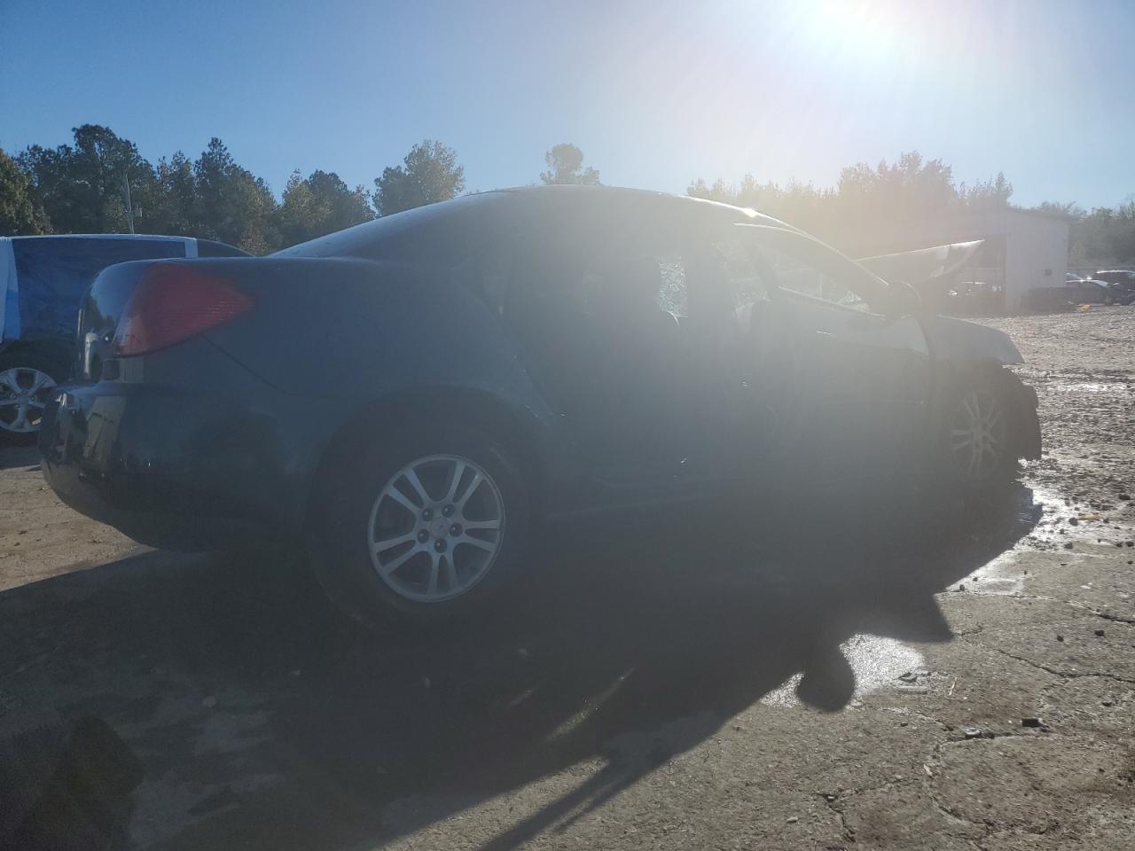 2006 Pontiac G6 VIN 1G2ZF55B664188168 Copart auction photo, front end / side damage thumbnail 3