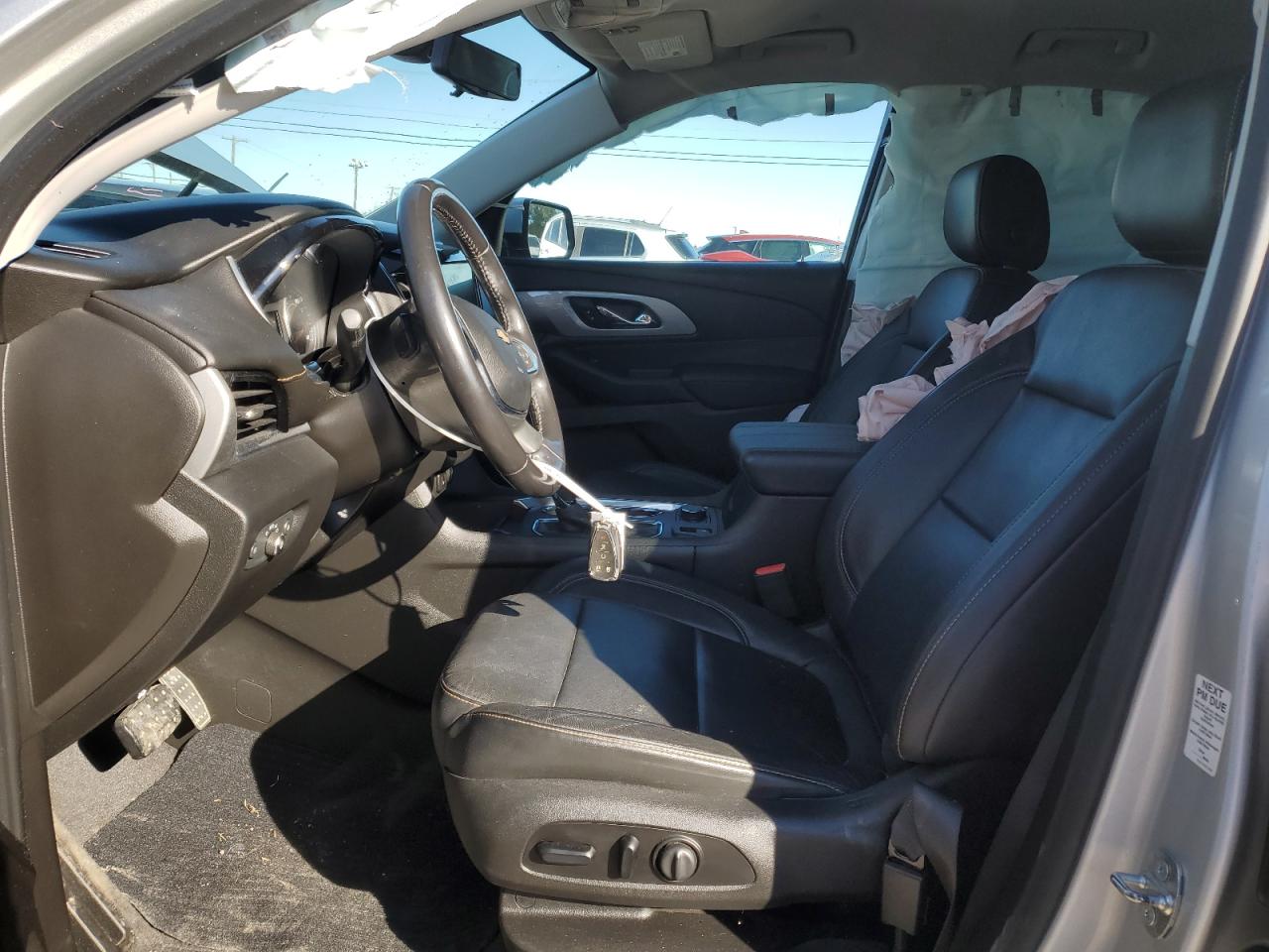 2019 Chevrolet Traverse VIN 1GNEVHKW4KJ223122 Copart auction photo, side / front end damage thumbnail 7