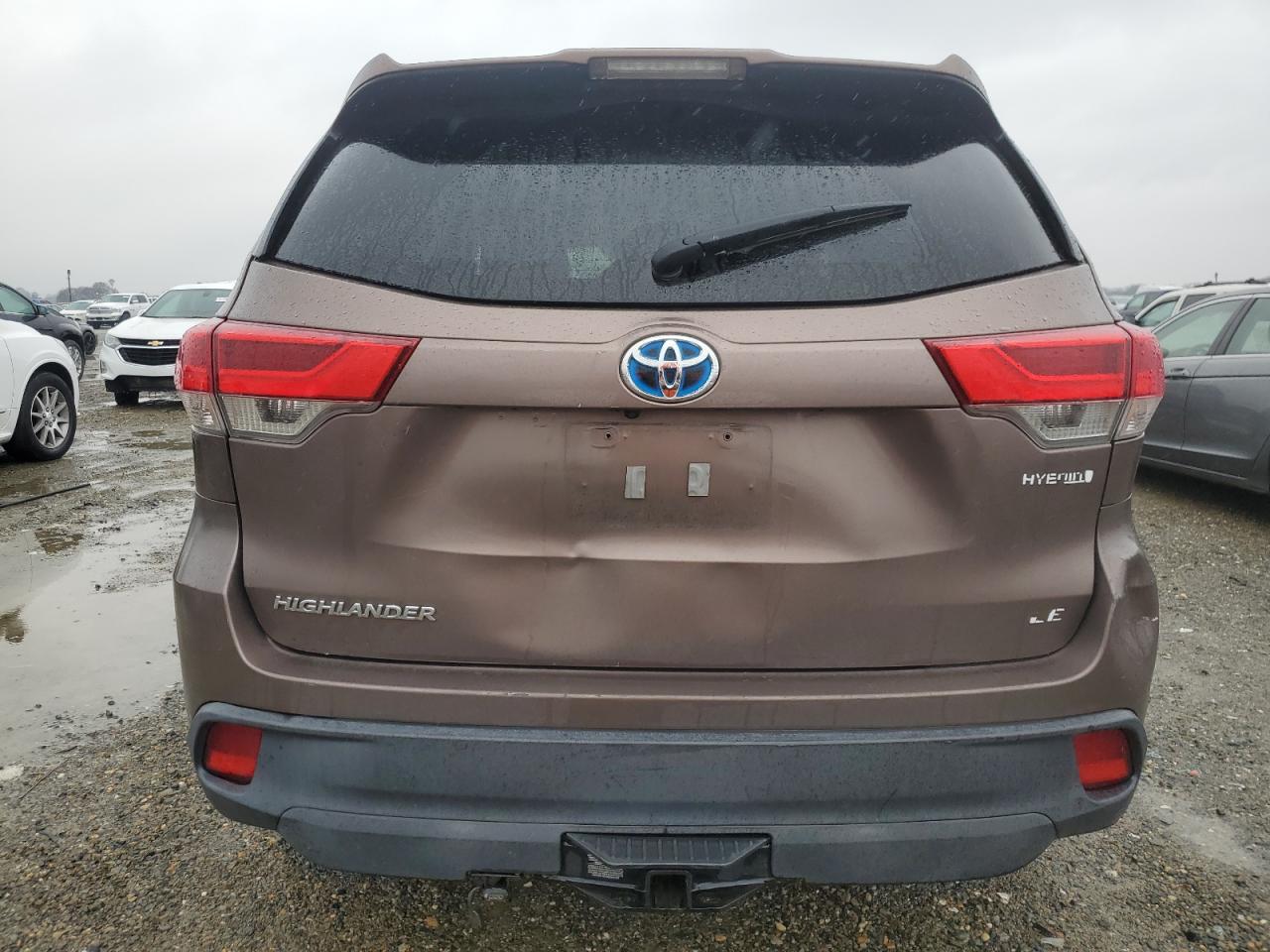 2019 Toyota Highlander VIN 5TDBGRFH6KS063724 Copart auction photo, all over damage thumbnail 6