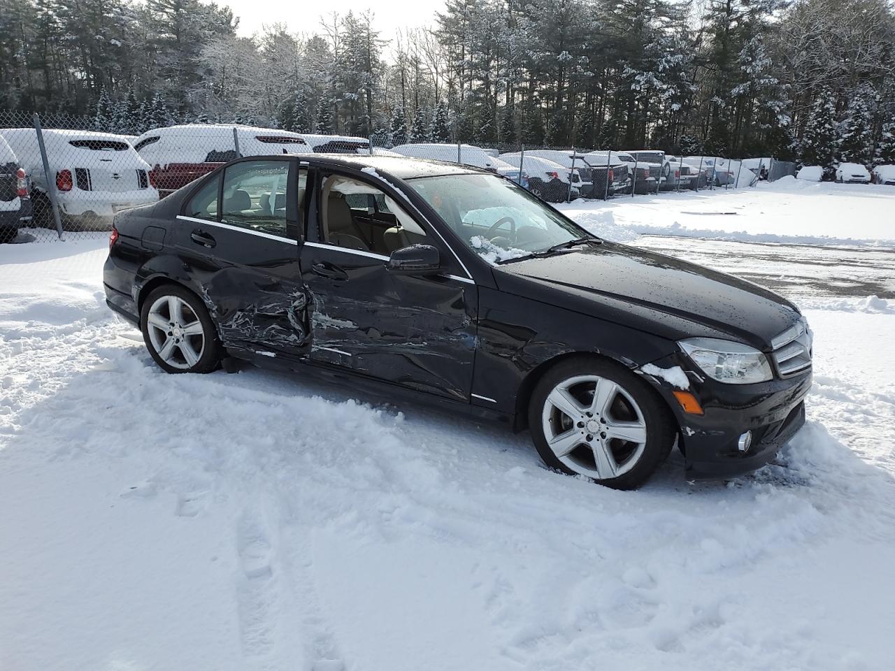 2010 Mercedes-Benz C-klasse VIN WDDGF5EB6AR117881 Copart auction photo, side damage thumbnail 4