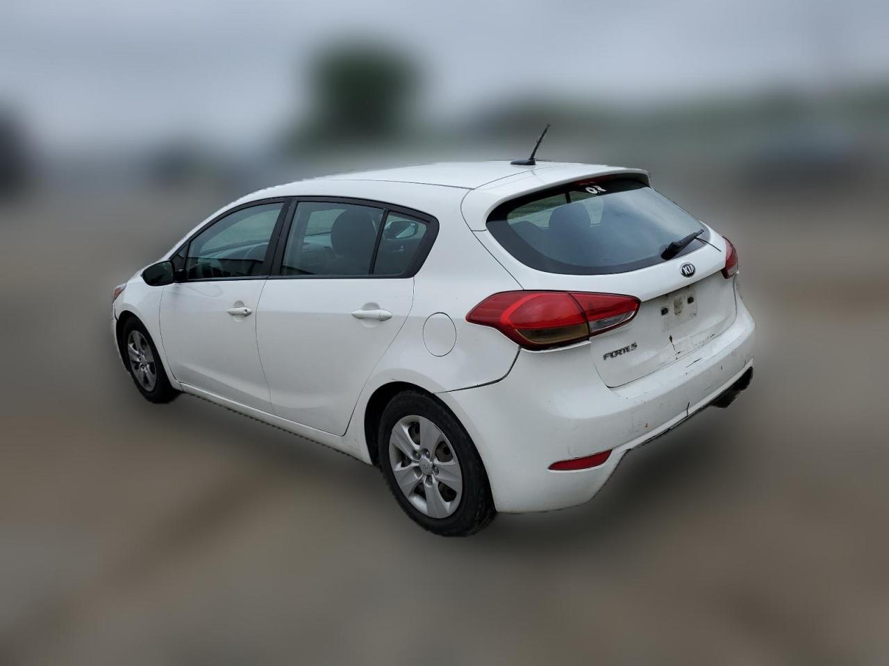 2018 KIA Forte VIN KNAFK5A89J5774125 Copart auction photo, rear end damage thumbnail 2