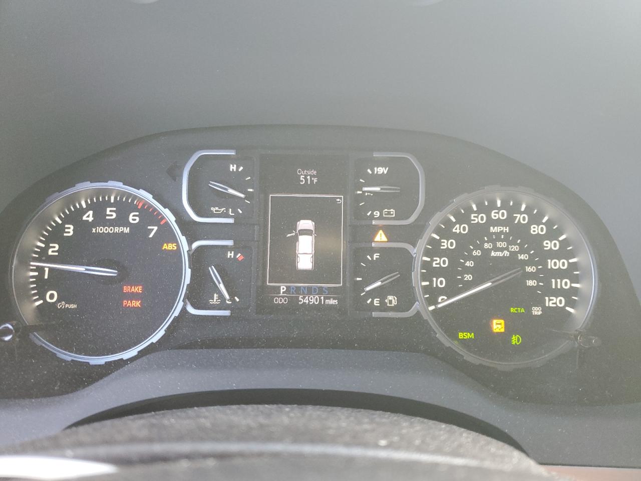 2019 Toyota Tundra VIN 5TFAY5F16KX823634 Copart auction photo, rear end damage thumbnail 9