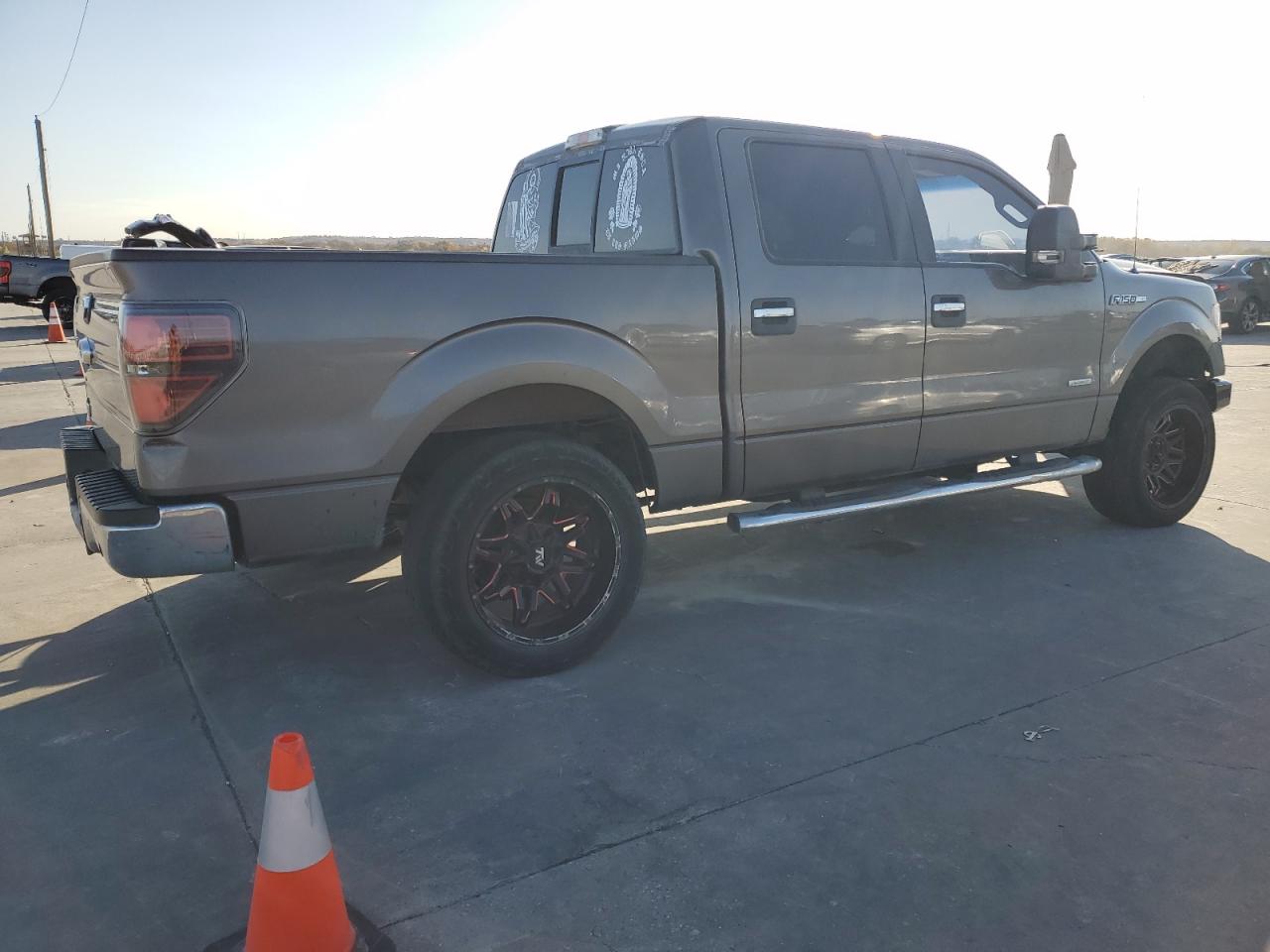 2014 Ford F-150 VIN 1FTFW1CT2EKD25247 Copart auction photo, minor dent/scratches damage thumbnail 3