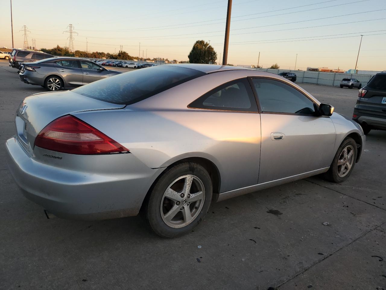 2005 Honda Accord VIN 1HGCM72755A010014 Copart auction photo, rear end / minor dent/scratches damage thumbnail 3