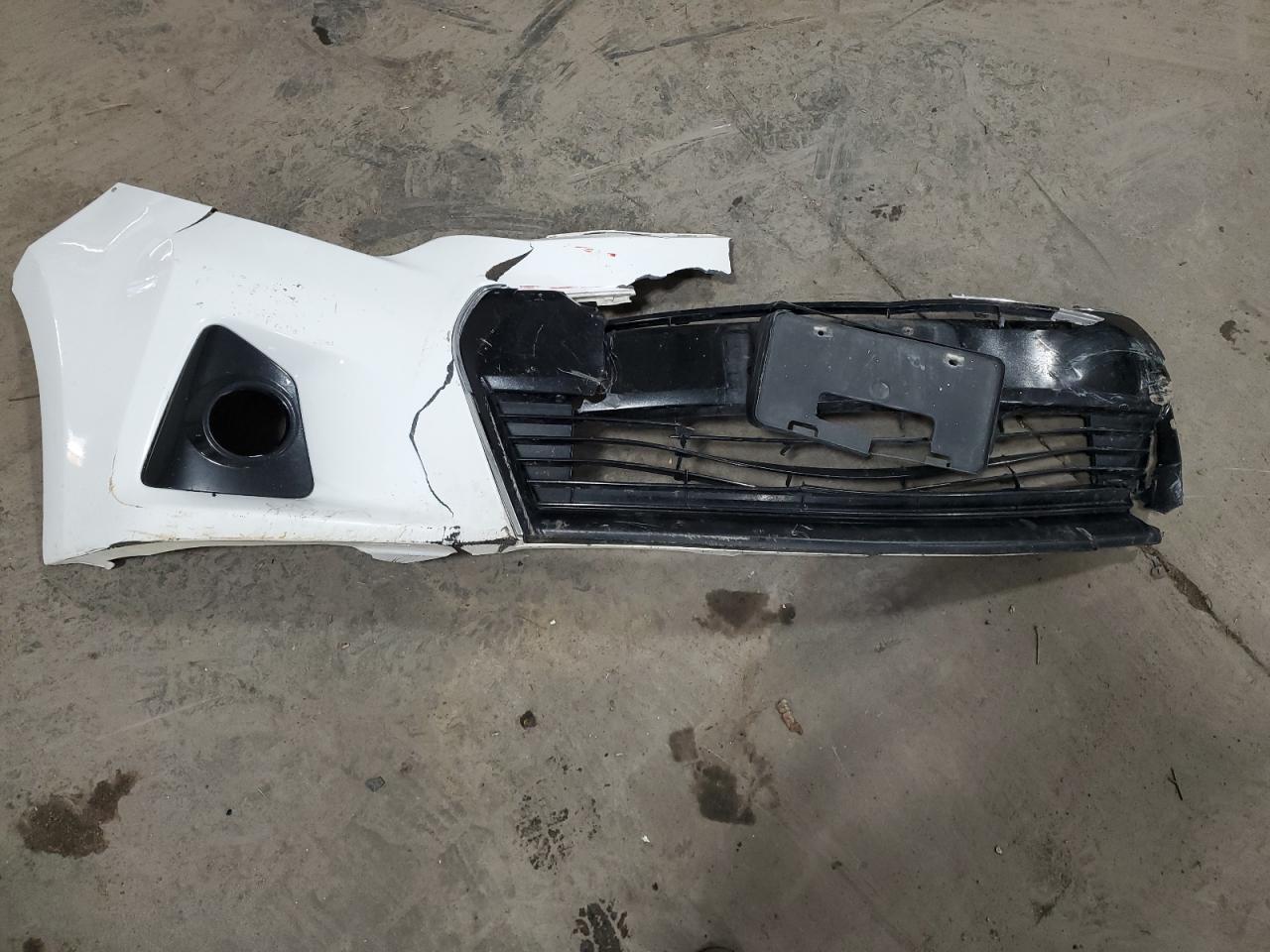 2016 Toyota Corolla VIN 2T1BURHE0GC662324 Copart auction photo, front end / side damage thumbnail 13