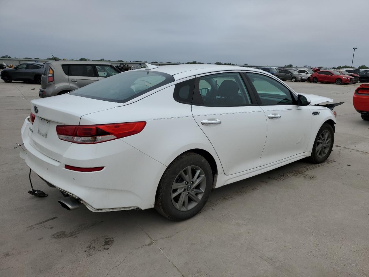 2019 KIA Optima VIN 5XXGT4L30KG309164 Copart auction photo, front end damage thumbnail 3