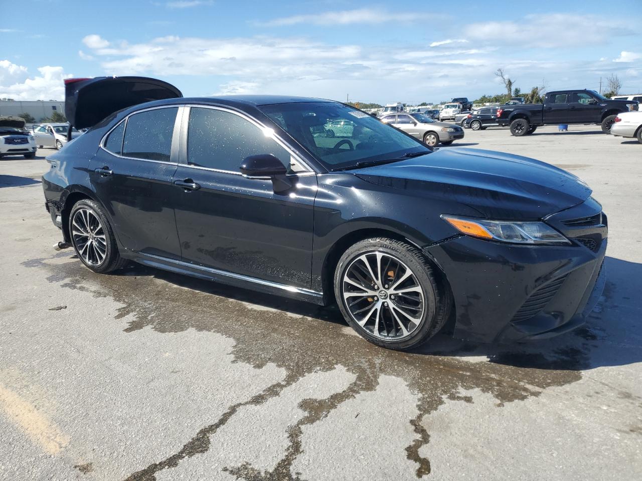 2018 Toyota Camry VIN 4T1B11HK4JU554441 Copart auction photo, front end / rear end damage thumbnail 4