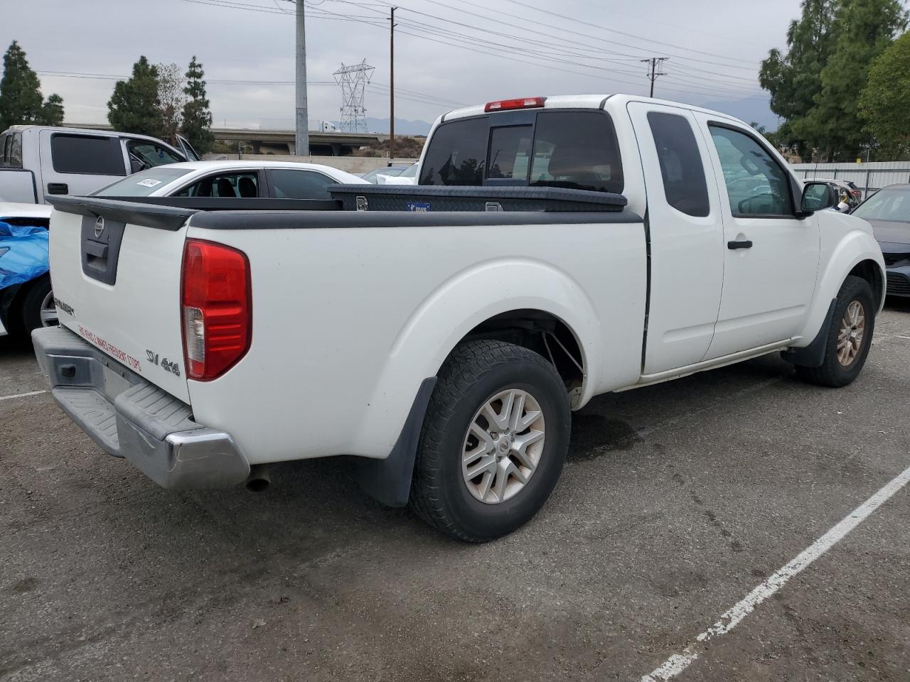 2017 Nissan Navara (Frontier) VIN 1N6AD0CW7HN767526 Copart auction photo, mechanical damage thumbnail 3