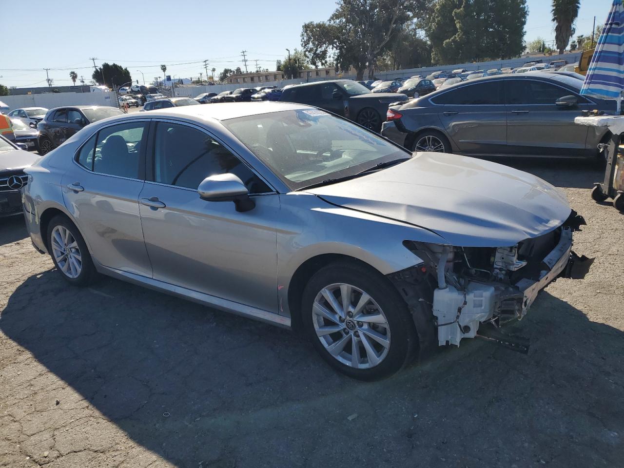 2021 Toyota Camry VIN 4T1C11AK8MU543994 Copart auction photo, front end damage thumbnail 4