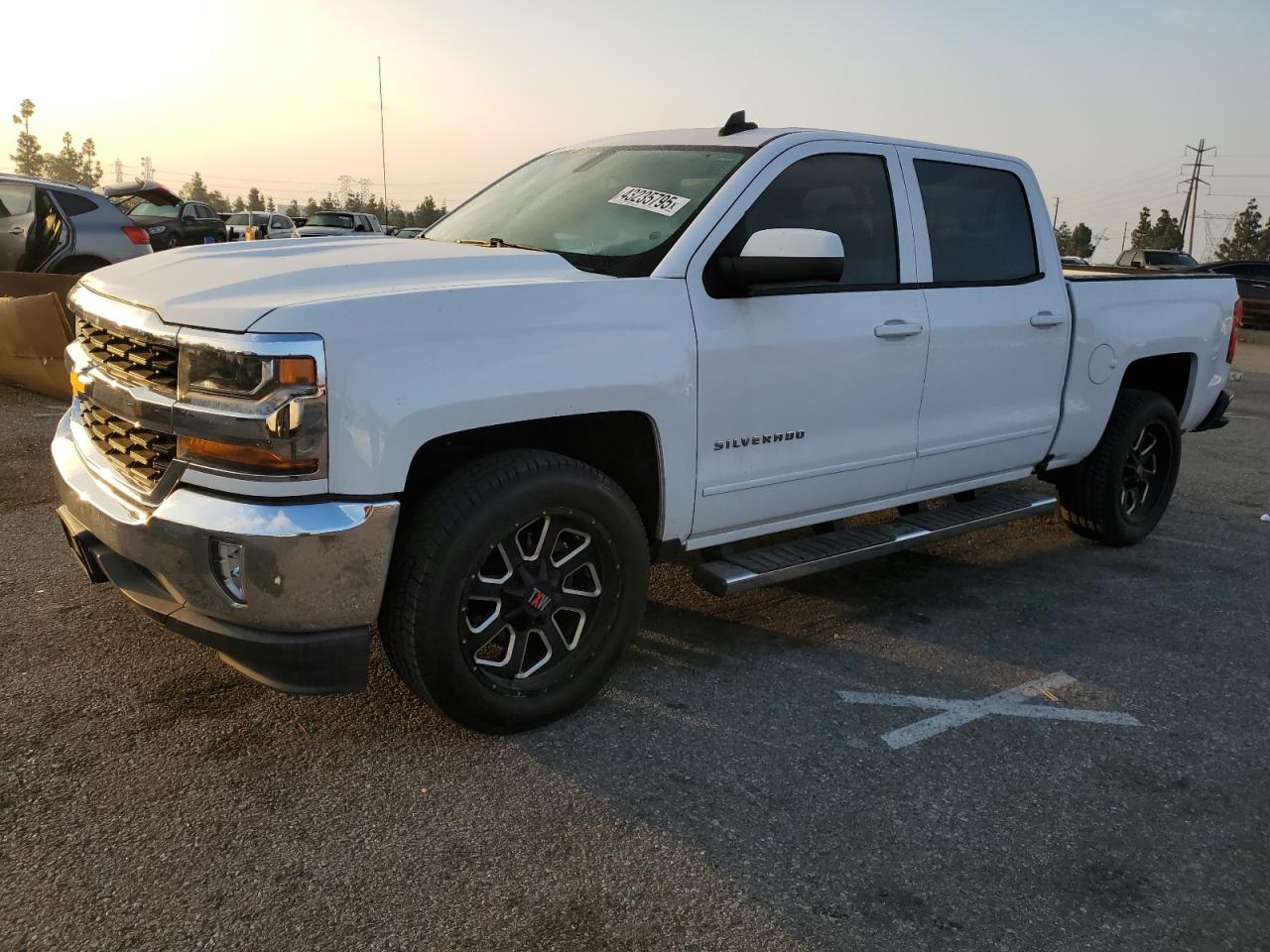 2018 Chevrolet Silverado VIN 3GCUCRER8JG295799
