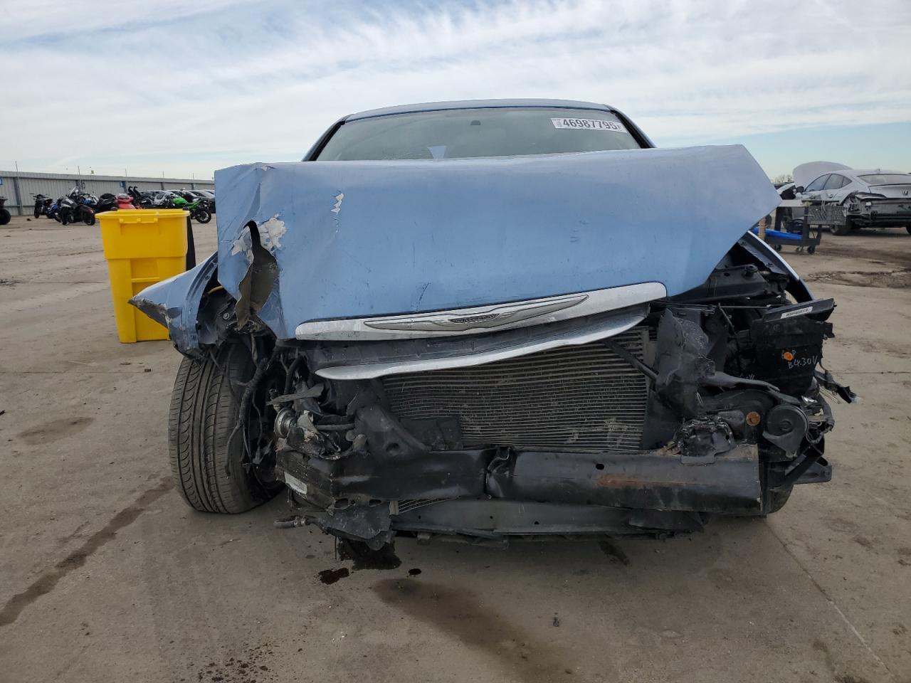 2011 Chrysler 200 VIN 1C3BC1FBXBN604387 Copart auction photo, front end damage thumbnail 5