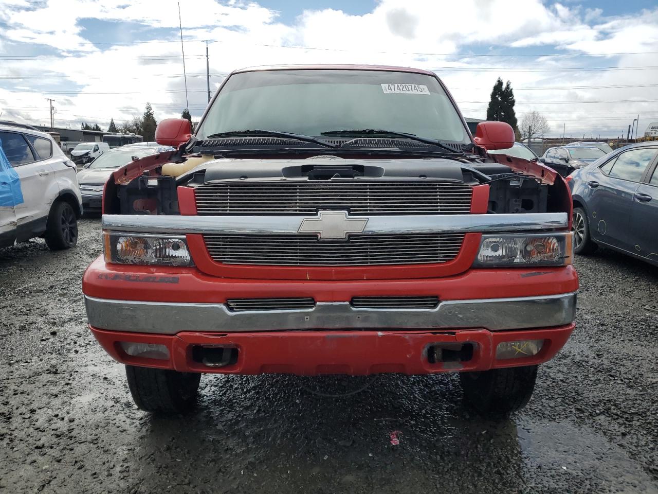 2004 Chevrolet Silverado VIN 2GCEC13T541376020 Copart auction photo, front end / rear end damage thumbnail 5