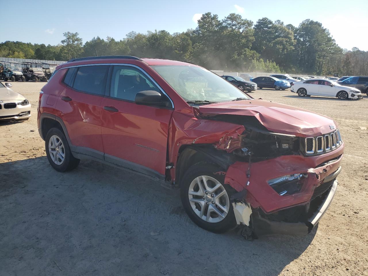 2020 Jeep Compass VIN 3C4NJDAB8LT137947 Copart auction photo, front end damage thumbnail 4