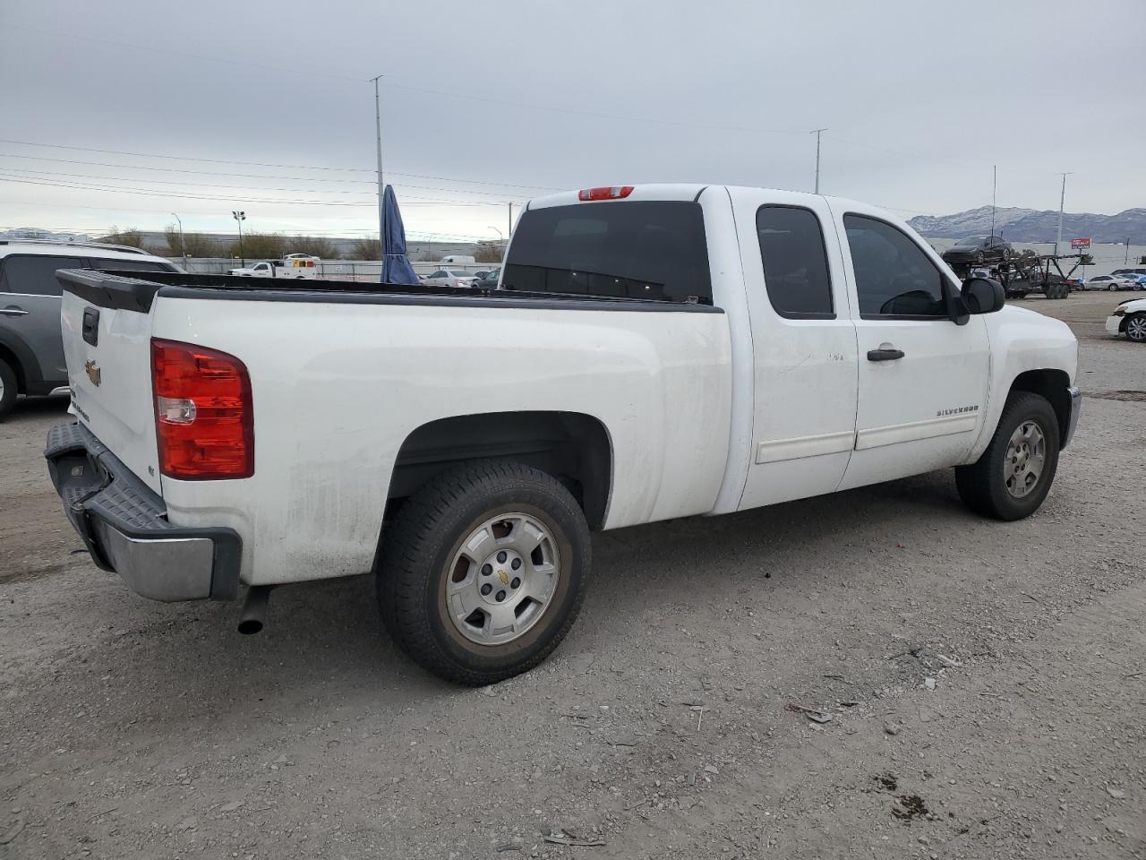 2012 Chevrolet Silverado VIN 1GCRCSE00CZ266346 Copart auction photo, rear end damage thumbnail 3