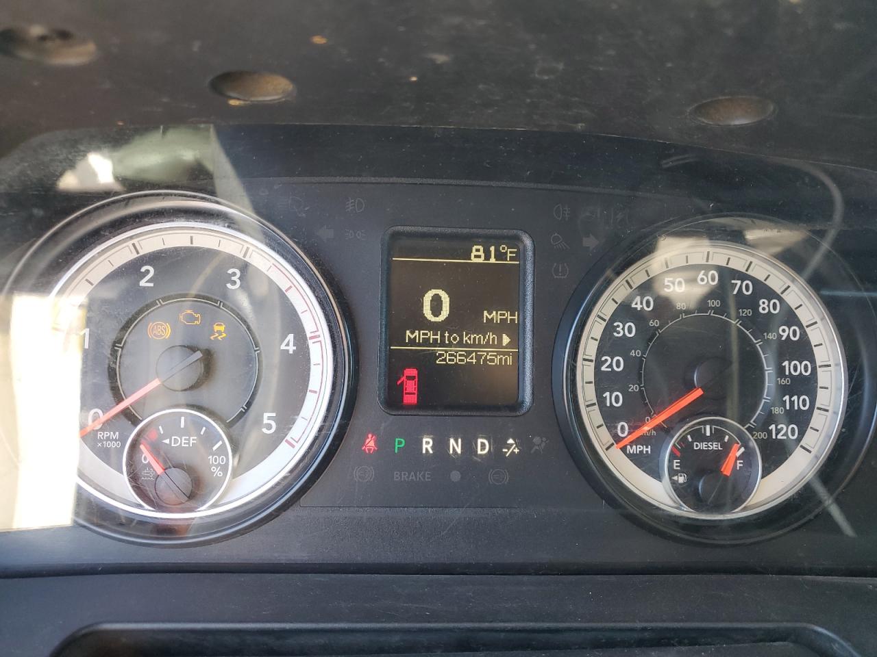 2016 RAM 5500 VIN 3C7WRMBL2GG335719 Copart auction photo, minor dent/scratches damage thumbnail 9