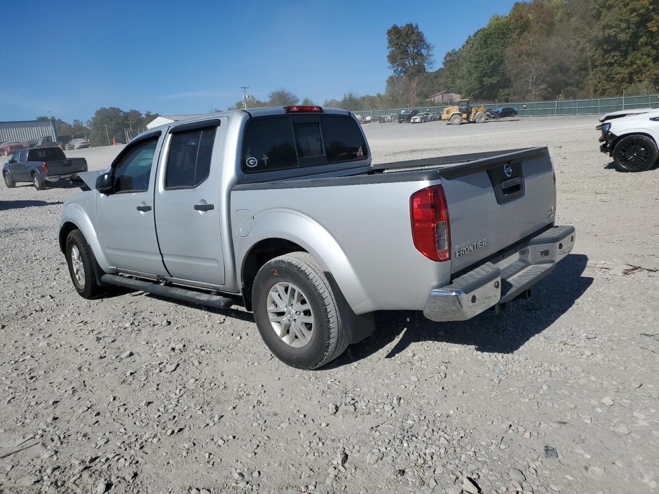 2018 Nissan Navara (Frontier) VIN 1N6DD0ER3JN741922 Copart auction photo, front end damage thumbnail 2