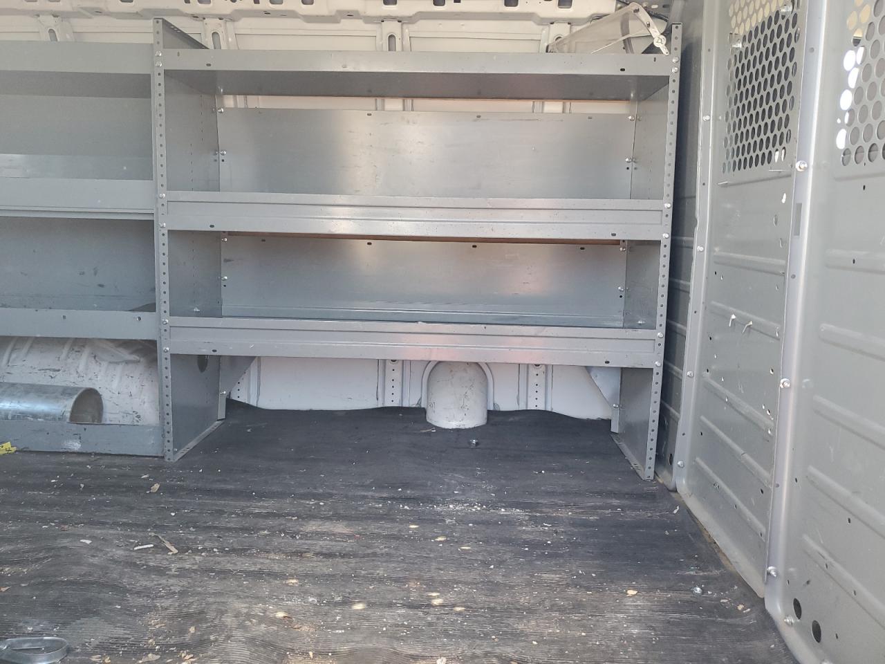 2015 GMC Savana VIN 1GTW7FCF9F1902335 Copart auction photo, front end damage thumbnail 11