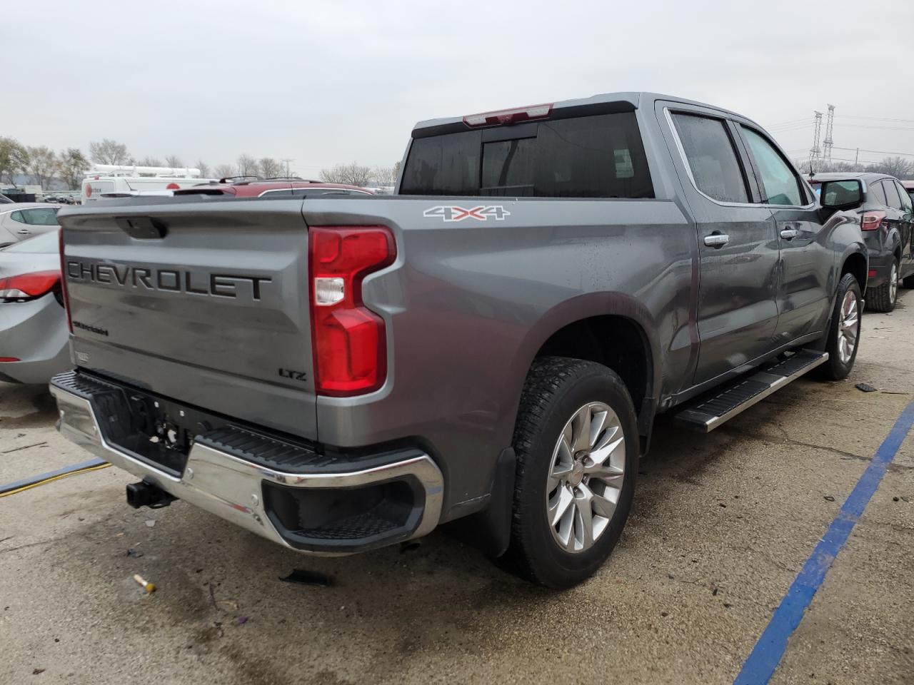 2022 Chevrolet Silverado VIN 3GCUYGED1NG138194 Copart auction photo, front end / side damage thumbnail 3