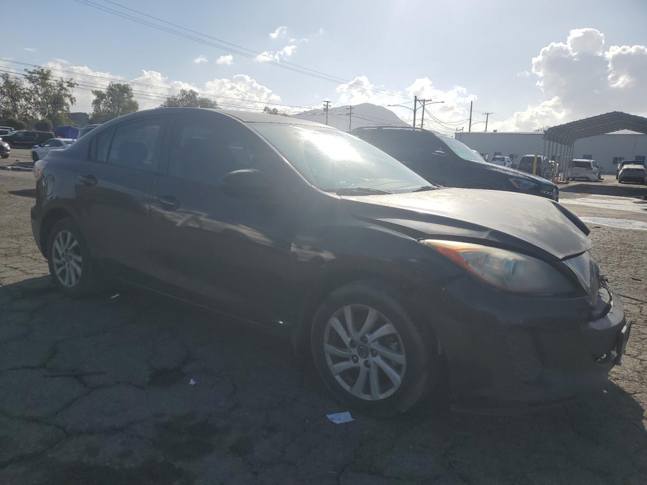 2013 Mazda 3 VIN JM1BL1WPXD1797724 Copart auction photo, front end / side damage thumbnail 4