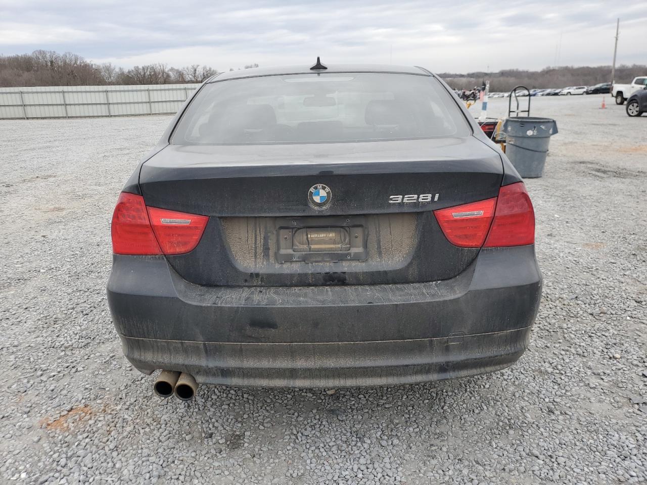 2011 BMW 3er VIN WBAPK5G54BNN29462 Copart auction photo, front end damage thumbnail 6