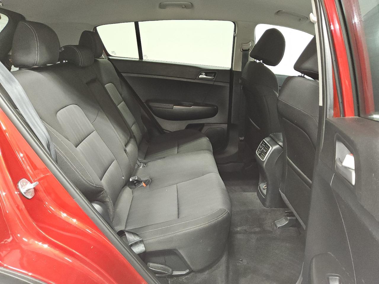 2022 KIA Sportage VIN KNDPMCACXN7994989 Copart auction photo, normal wear damage thumbnail 11