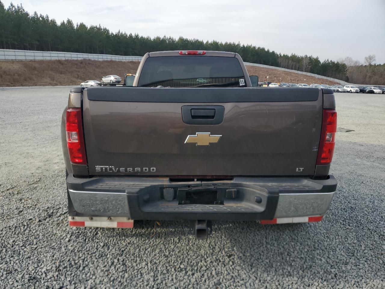 2008 Chevrolet Silverado VIN 1GCJK39K98E180839 Copart auction photo, front end damage thumbnail 6
