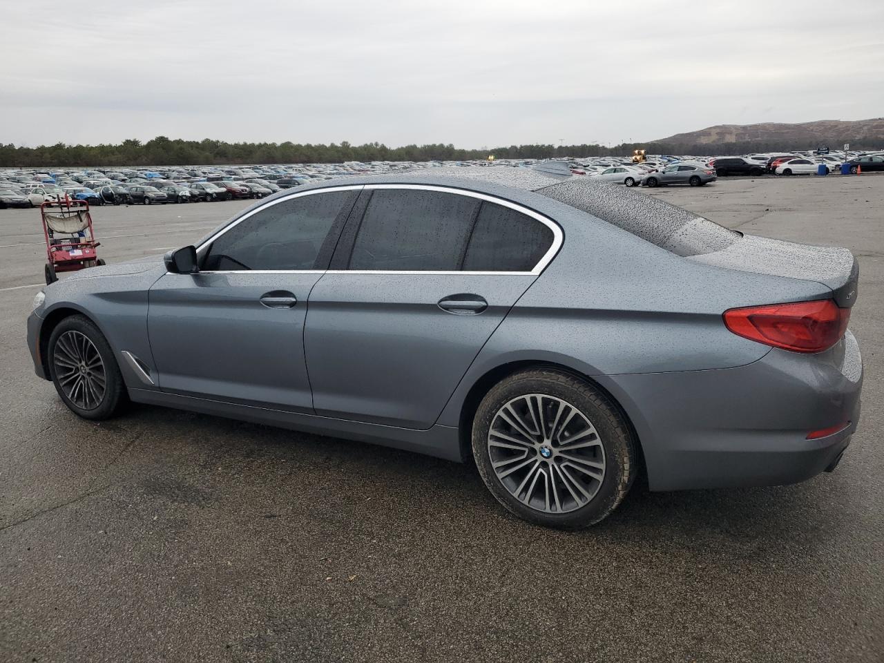 2019 BMW 5er VIN WBAJA7C53KG912808 Copart auction photo, side / minor dent/scratches damage thumbnail 2