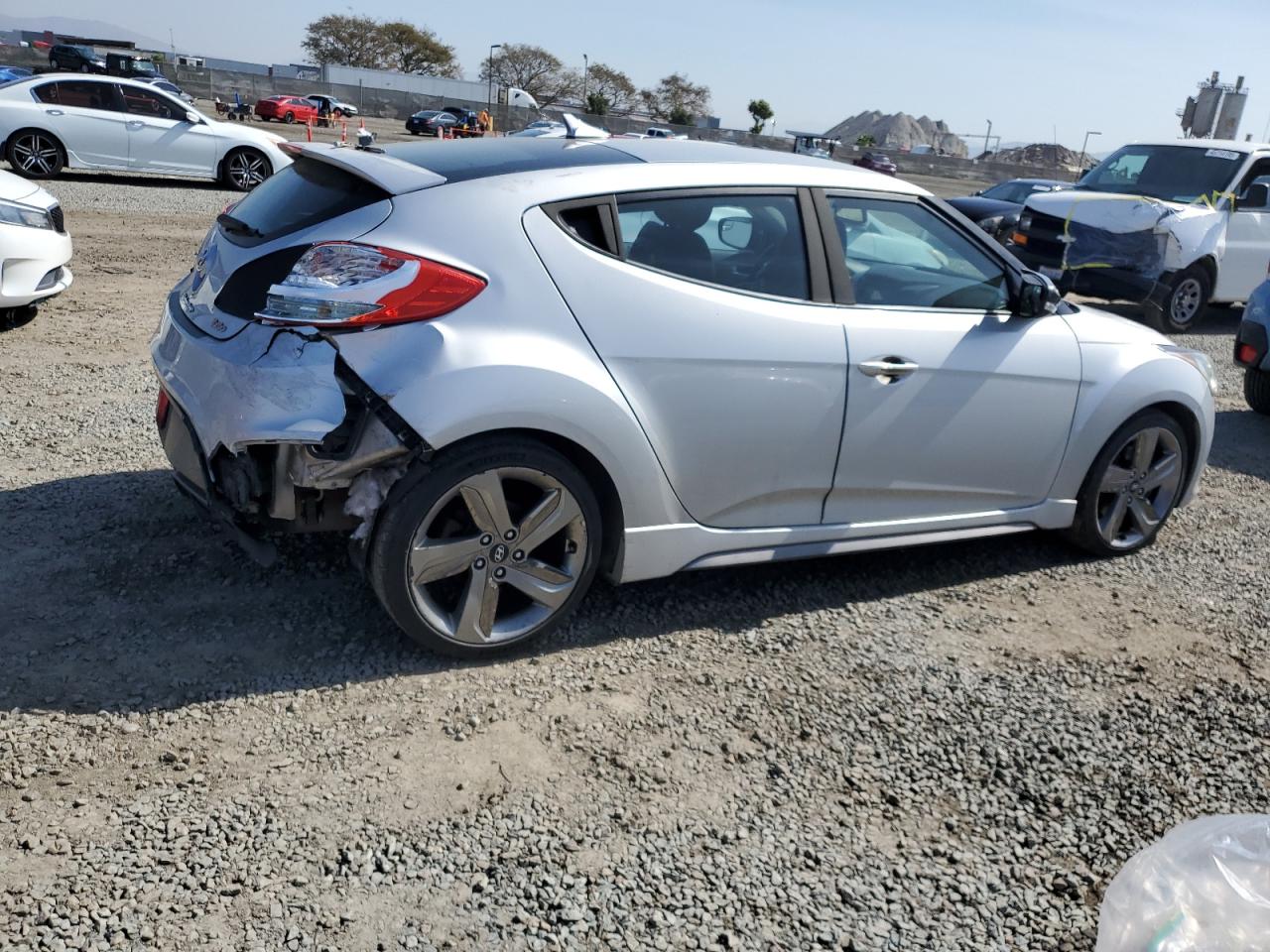 2015 Hyundai Veloster VIN KMHTC6AE9FU225807 Copart auction photo, rear end damage thumbnail 3