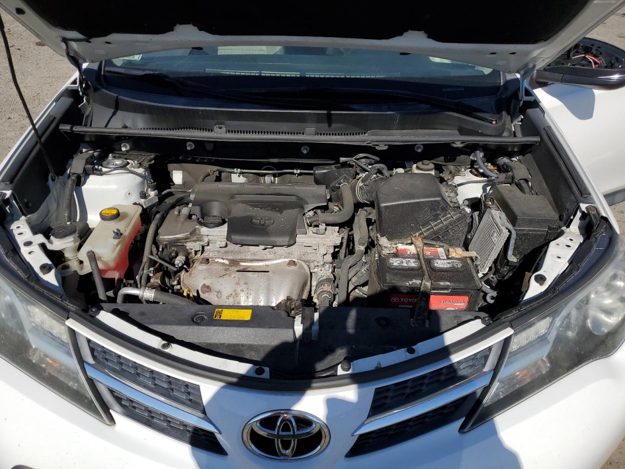 2015 Toyota RAV 4 VIN 2T3RFREV3FW256281 Copart auction photo, mechanical / minor dent/scratches damage thumbnail 12