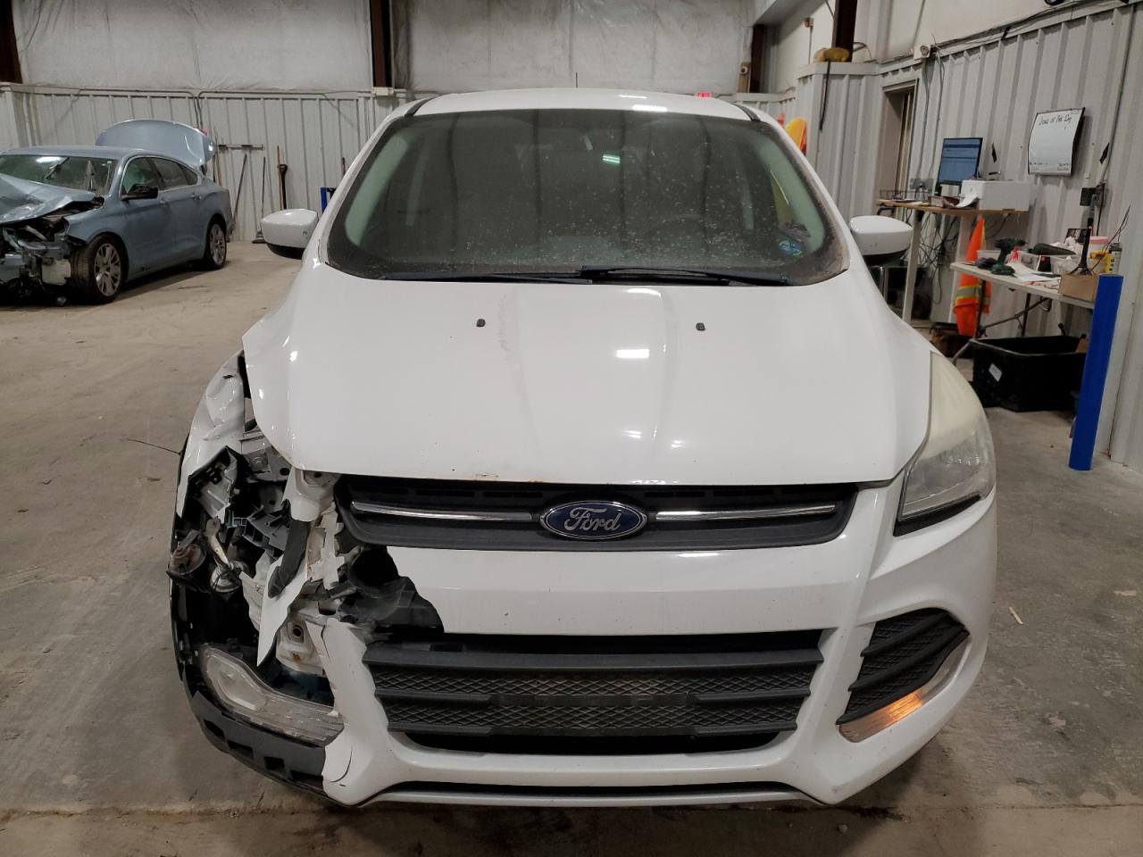 2013 Ford Escape VIN 1FMCU9G98DUB85841 Copart auction photo, front end / side damage thumbnail 5