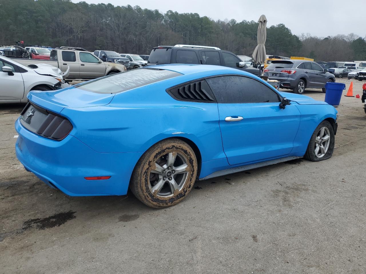 2017 Ford Mustang VIN 1FA6P8AM0H5335401 Copart auction photo, all over damage thumbnail 3